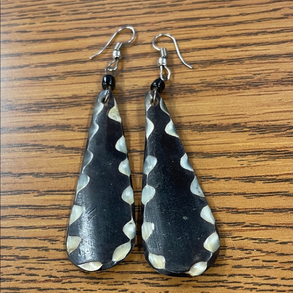 Elegant Black and Silver Teardrop Earrings